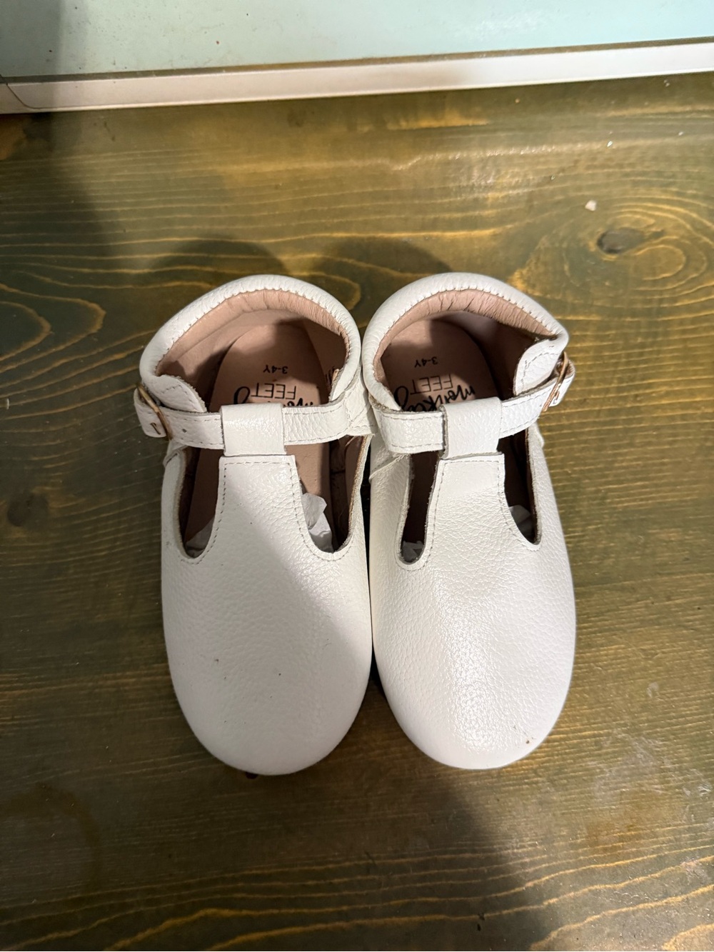 Monkey Feet White T‑Strap Kids Dress Shoes size 3-4 Y New